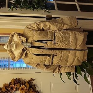 Orolay women thick down jacket Hood Beige 6 pockets extended sides Medium New…